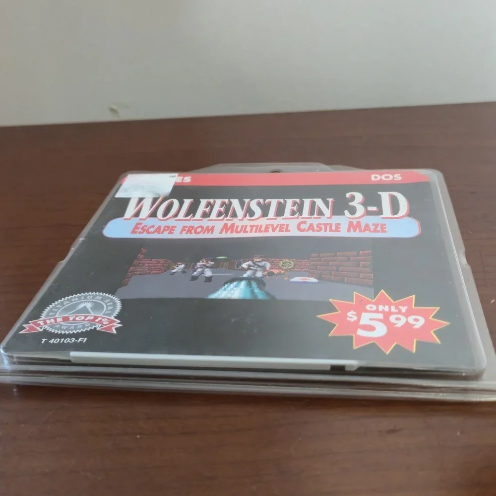 RARE Vintage Wolfenstein 3D Escape From Multilevel Castle Maze Floppy DOS Game